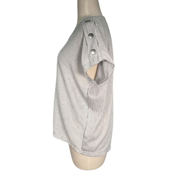JONES NEW YORK Signature Stripped Blue White Sleeveless Top Silver Button Medium - Picture 4 of 9